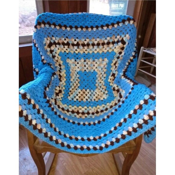 Handmade Afghan Blue Crochet Striped Granny Square Farmhouse Cottage Retro - Picture 2 of 3